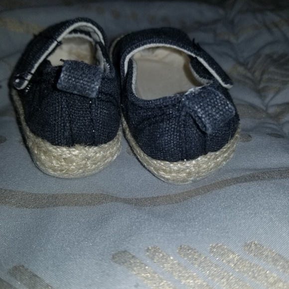 Old Navy Espadrilles - Picture 2 of 4